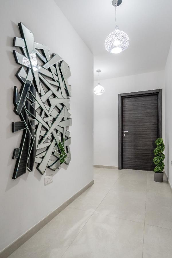 Apartment Brand New 3br Close To Amenities
